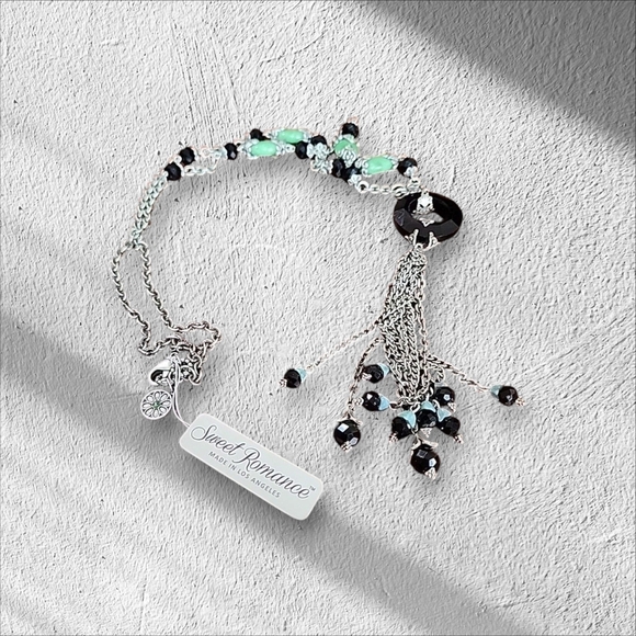 Sweet Romance Beaded Necklace - Picture 2 of 6